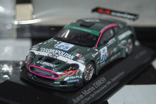 Minichamps aston martin dbrs9 gt3 spa 06 groppi 1:43 400061325