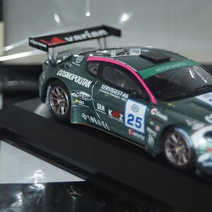 Minichamps aston martin dbrs9 gt3 spa 06 groppi 1:43 400061325