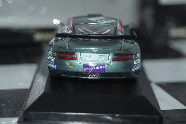 Minichamps aston martin dbrs9 gt3 spa 06 groppi 1:43 400061325