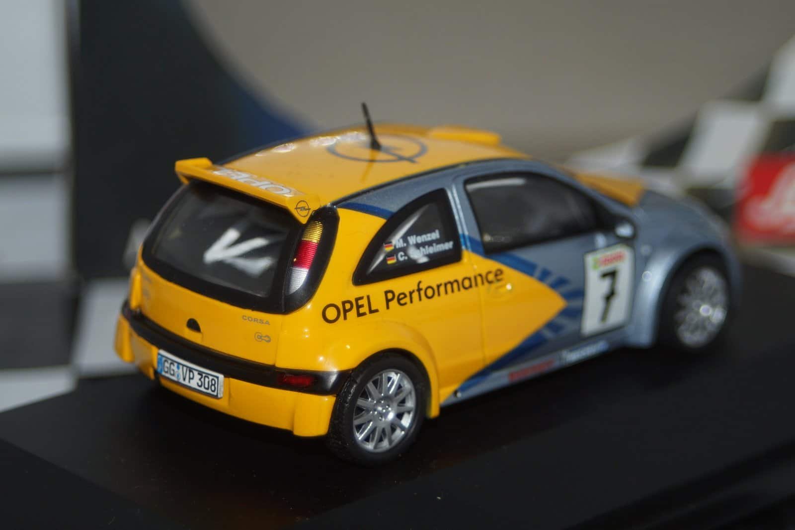Schuco opel corsa super 1600 rallye c.schleimer 04830 1:43