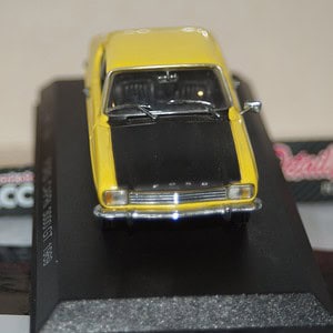 Detail cars ford capri 3000 gt 1969 in yellow 1:43 art301