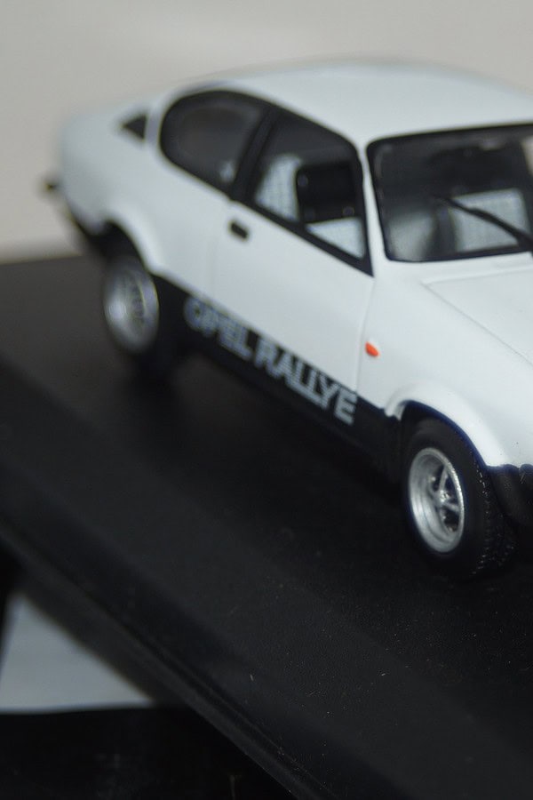 Detail cars ford taunus badew 1960 in silver 1:43 art185