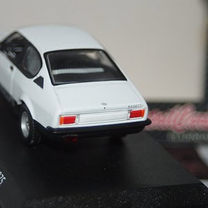 Detail cars ford taunus badew 1960 in silver 1:43 art185