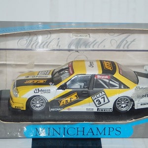 Minichamps opel omega 3000 team irmscher strycek 1:43 140121