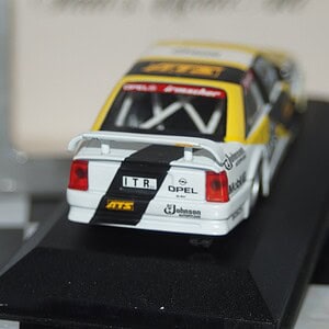 Minichamps opel omega 3000 team irmscher strycek 1:43 140121