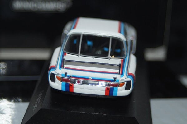 Minichamps bmw 3.5 csl norisring drm 1975 h.stuck 1:43 430 752930