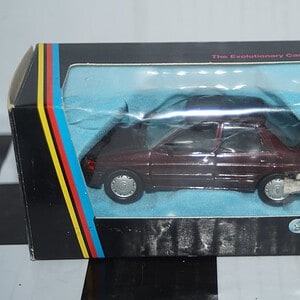 Schabak ford orion in dark red 1:43 ref 1093