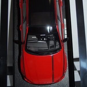 Gt spirit audi rs6 mtm estate in red 1:18 resin gt432