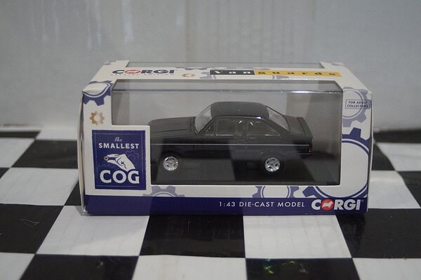 Vanguards ford transit in black "the smallest cog" 1/43 ref va15105