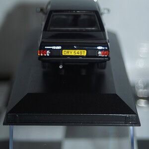 Vanguards ford transit in black "the smallest cog" 1/43 ref va15105