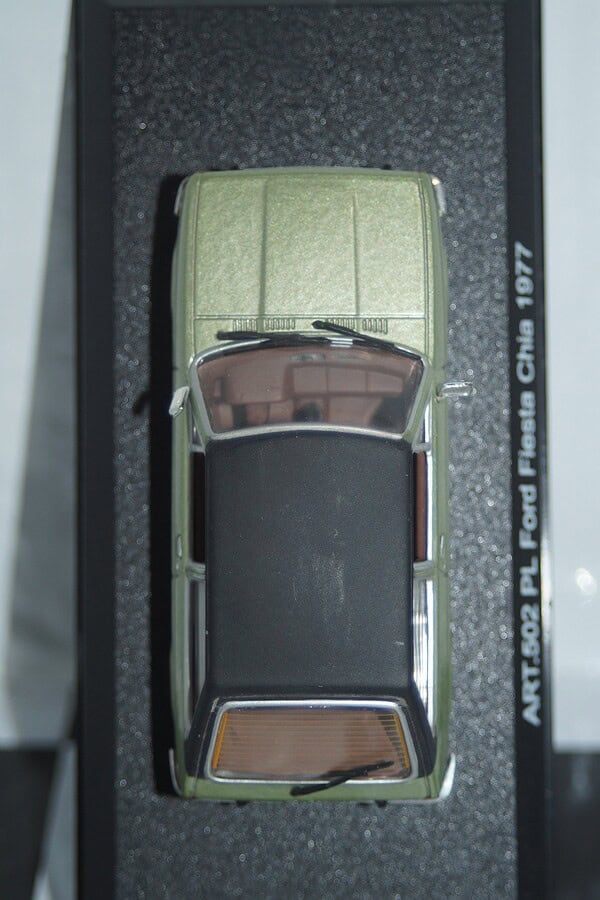 Detail cars ford fiesta ghia 1977 green 1:43 art502