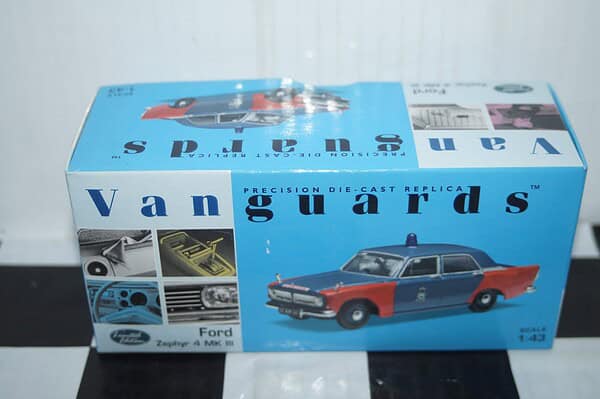 Vanguards ford zephyr 4 mk3 raf bomb disposal ref va60001