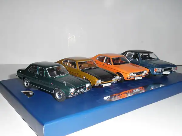 Corgi vanguards ford gt heritage collection set 1/43 ref vc01402