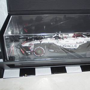 Spark oracle red bull racing rb21 winner gp2025 japanese 18s1004 1:18