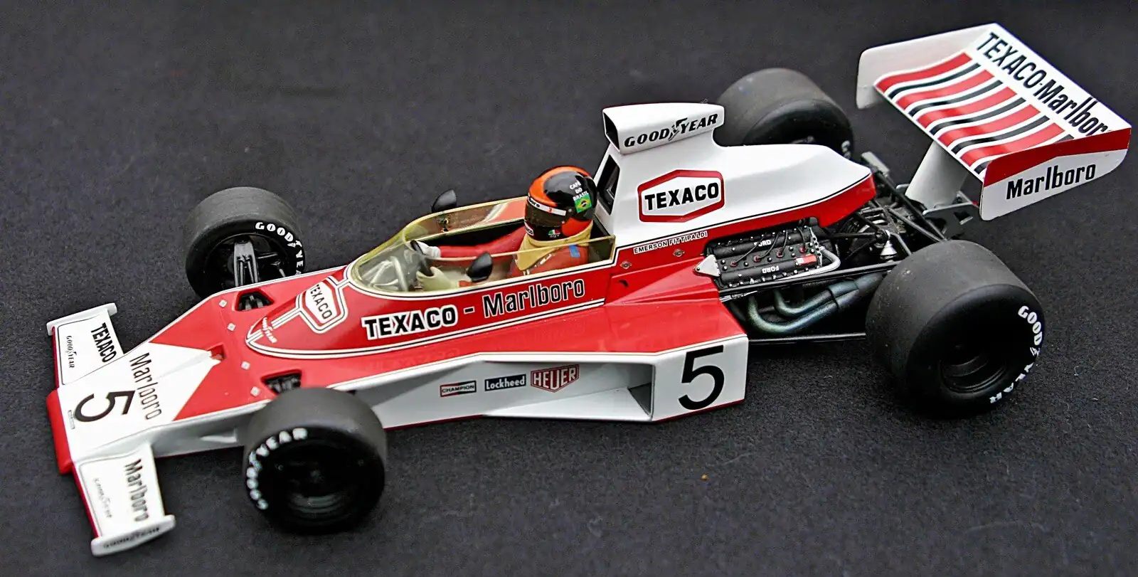 Minichamps mclaren ford m23 e.fittipaldi 1974 #5 530 741805 1:18