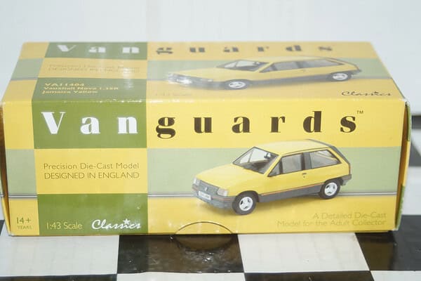 Vanguards vauxhall nova northumbria police va11402 1:43 scale (copy)