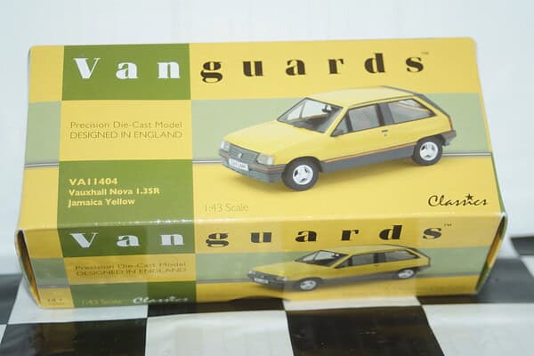Vanguards vauxhall nova sr va11404 1:43 scale