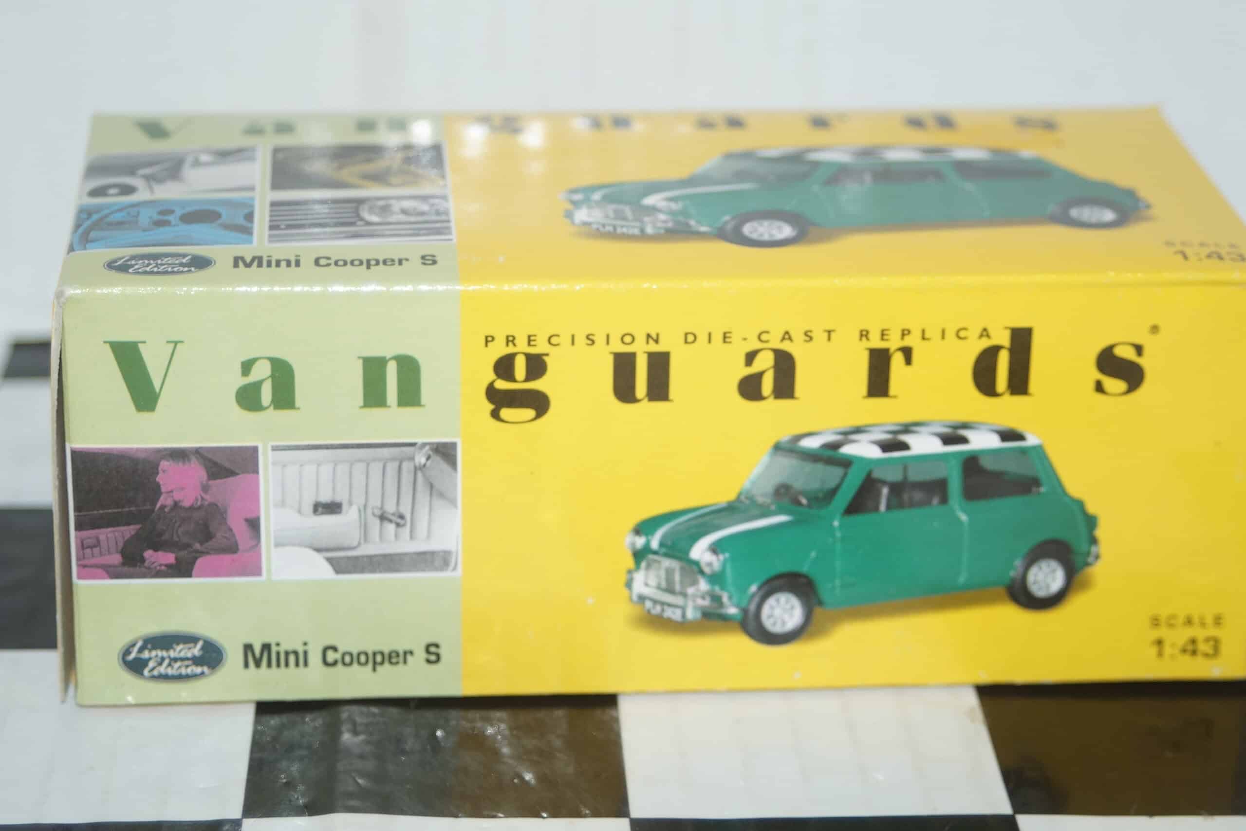 Vanguards mini cooper s in cream / black va25005 1:43 (copy)