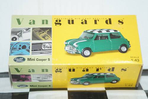 Vanguards mini cooper s in green / checker va02511 1:43