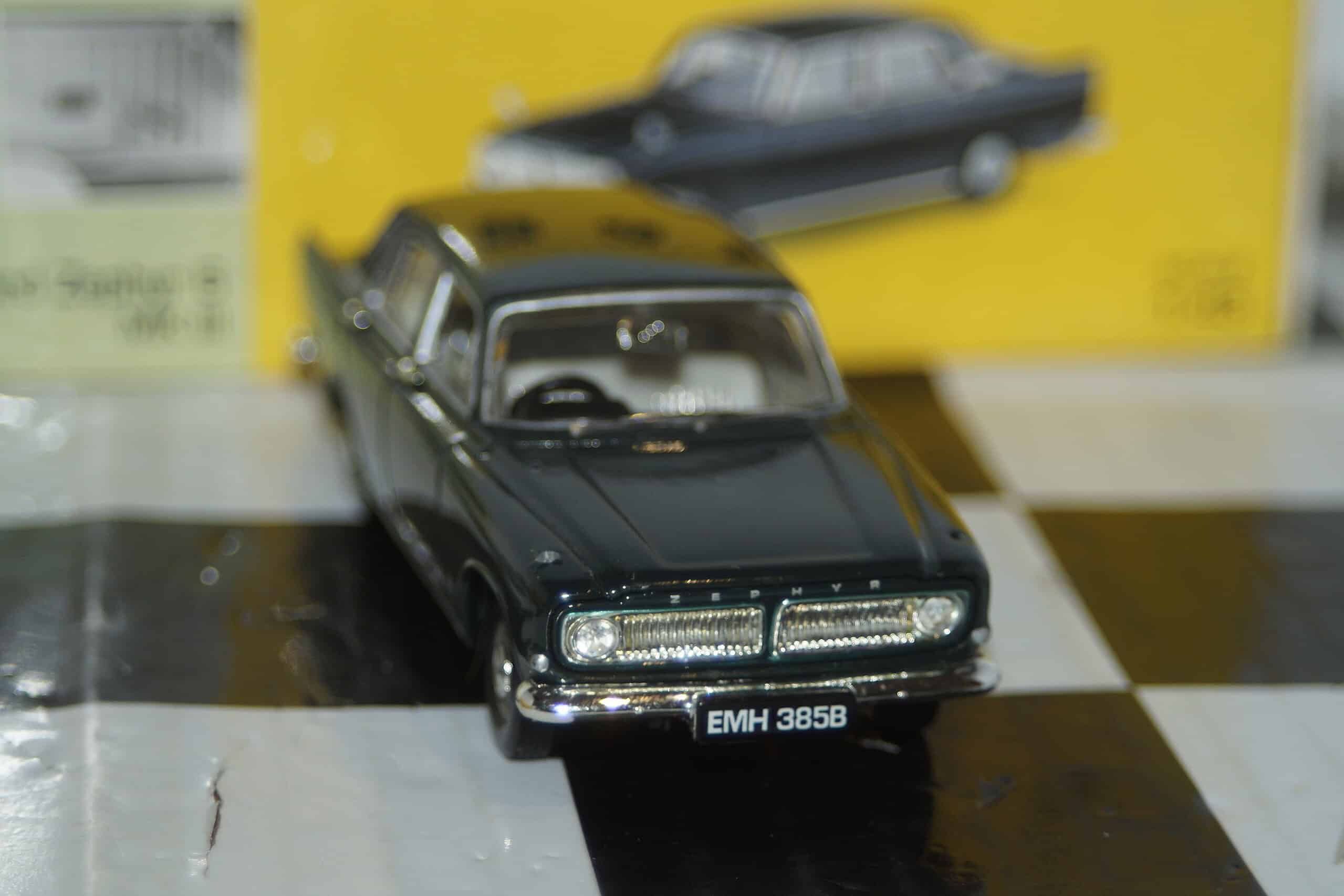 Vanguards corgi ford zepher 6 mk3 green va46001 1:43