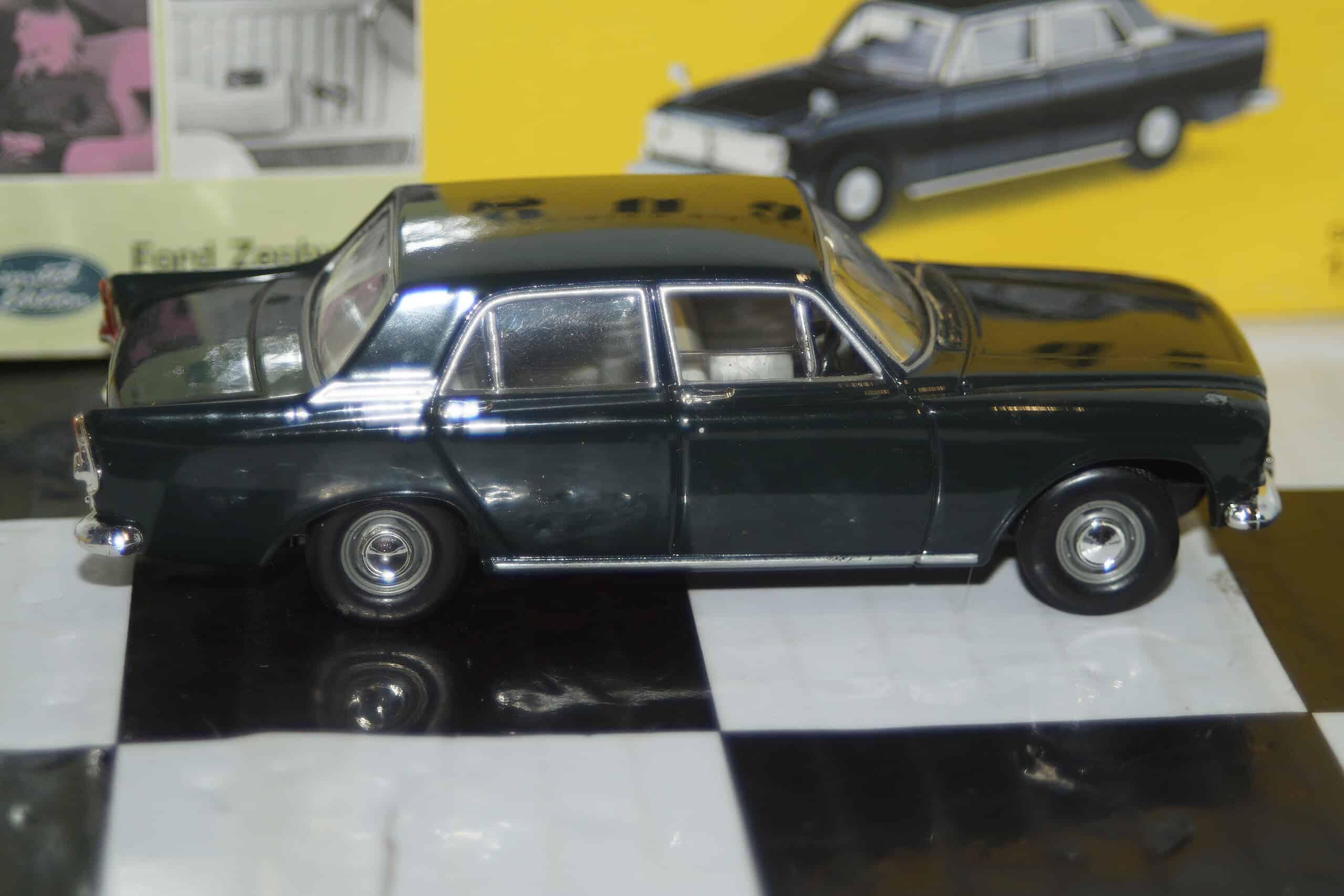 Vanguards corgi ford zepher 6 mk3 green va46001 1:43
