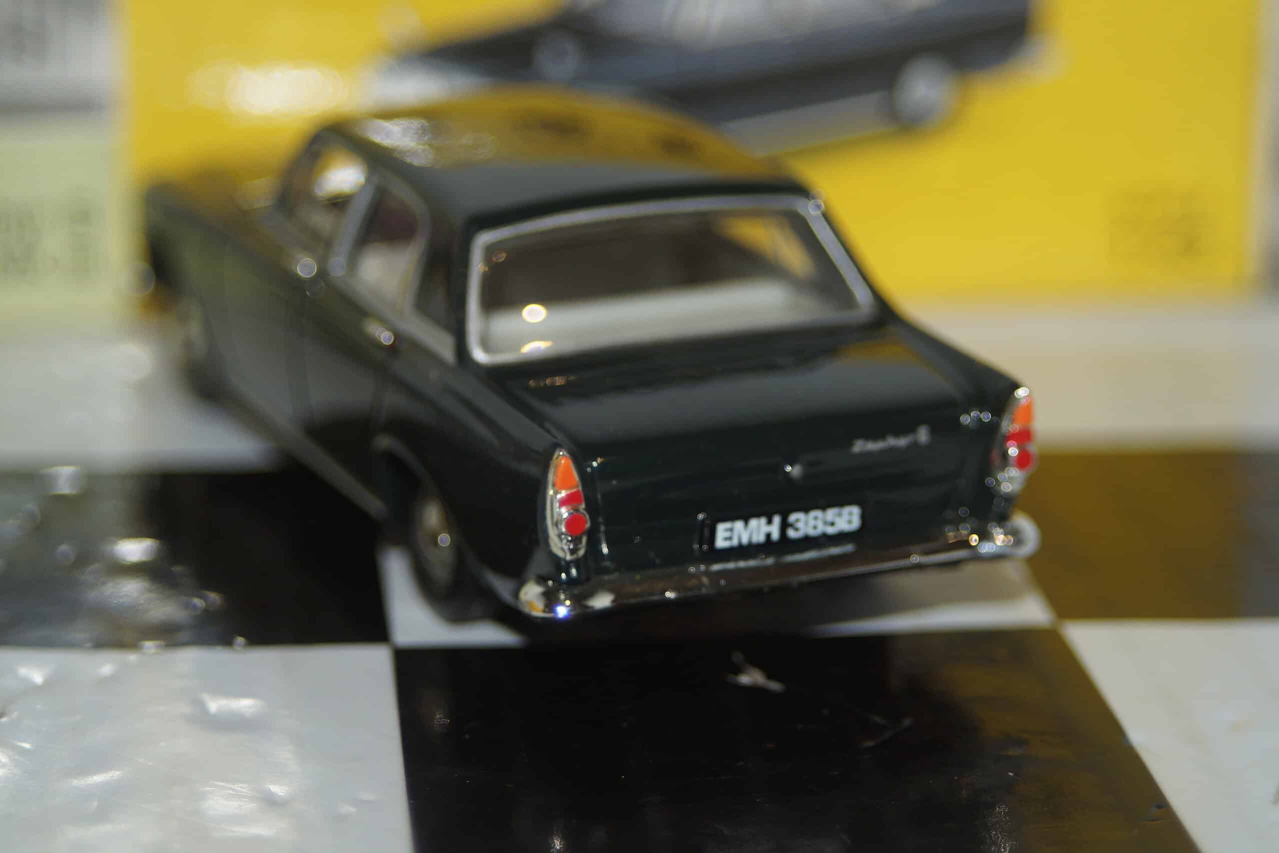 Vanguards corgi ford zepher 6 mk3 green va46001 1:43