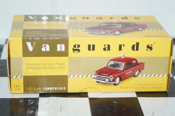 Vanguards corgi ford cortina mki london transport va07308 1:43