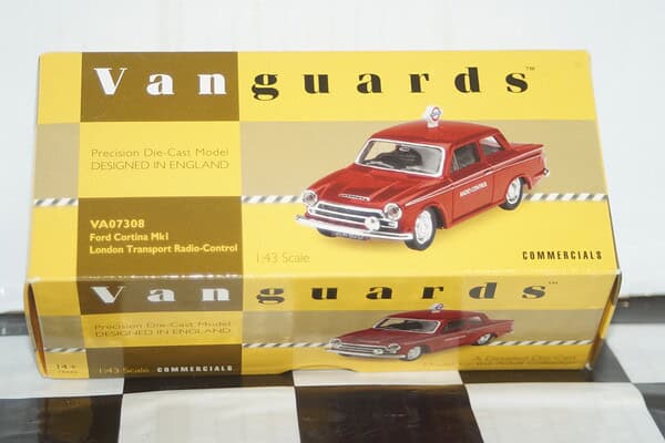 Vanguards corgi ford cortina mki london transport va07308 1:43