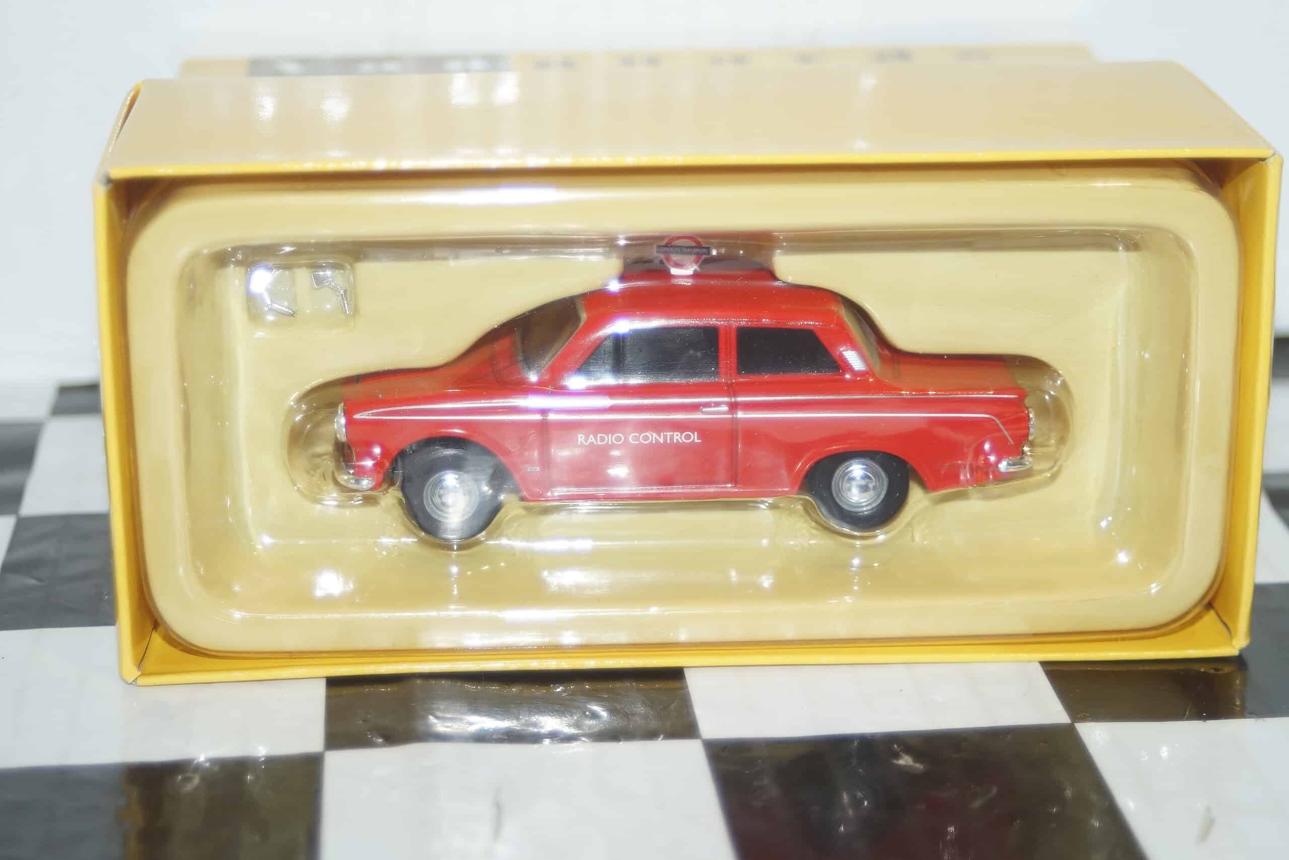 Vanguards corgi ford cortina mki london transport va07308 1:43