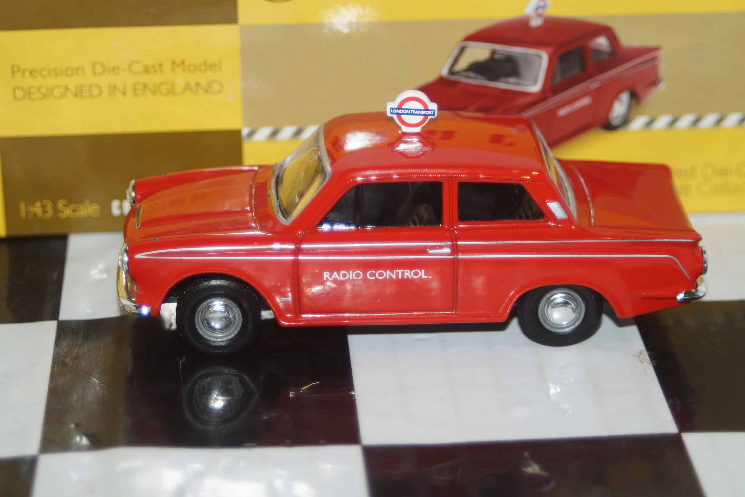 Vanguards corgi ford cortina mki london transport va07308 1:43