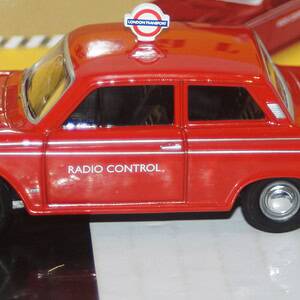 Vanguards corgi ford cortina mki london transport va07308 1:43
