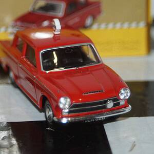 Vanguards corgi ford cortina mki london transport va07308 1:43