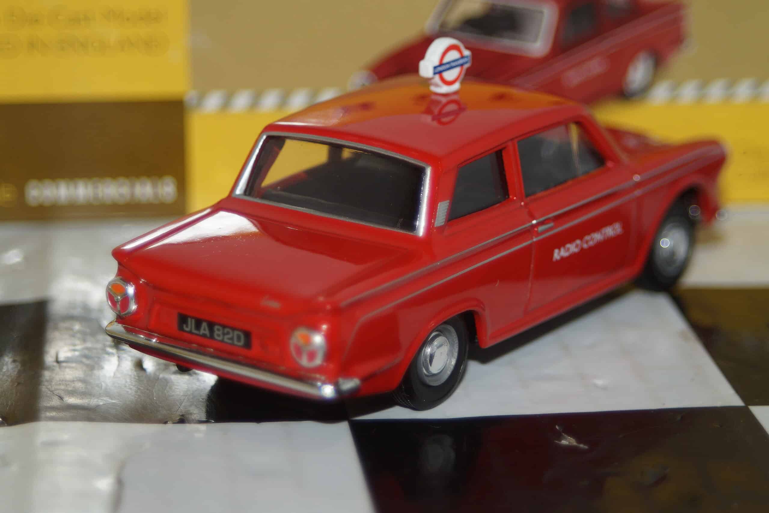 Vanguards corgi ford cortina mki london transport va07308 1:43