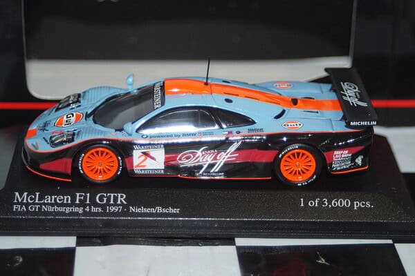 Minichamps mclaren f1 gtr #2 fia gt 1997 1:43 diecast 530 174302 ltd