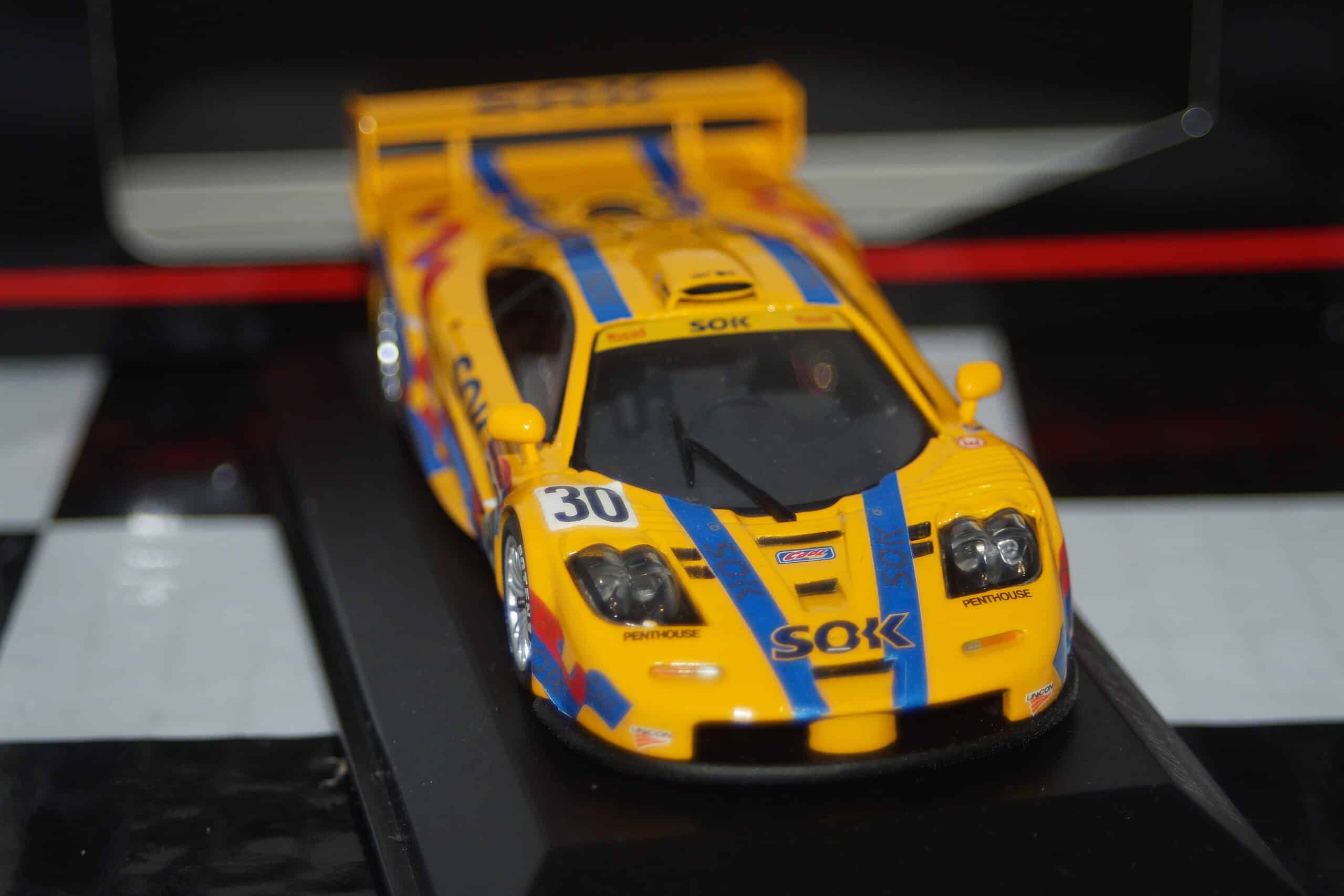 Minichamps mclaren f1 gtr jgtc 2000 1:43 diecast 533 204330 ltd