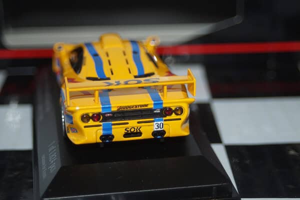 Minichamps mclaren f1 gtr jgtc 2000 1:43 diecast 533 204330 ltd