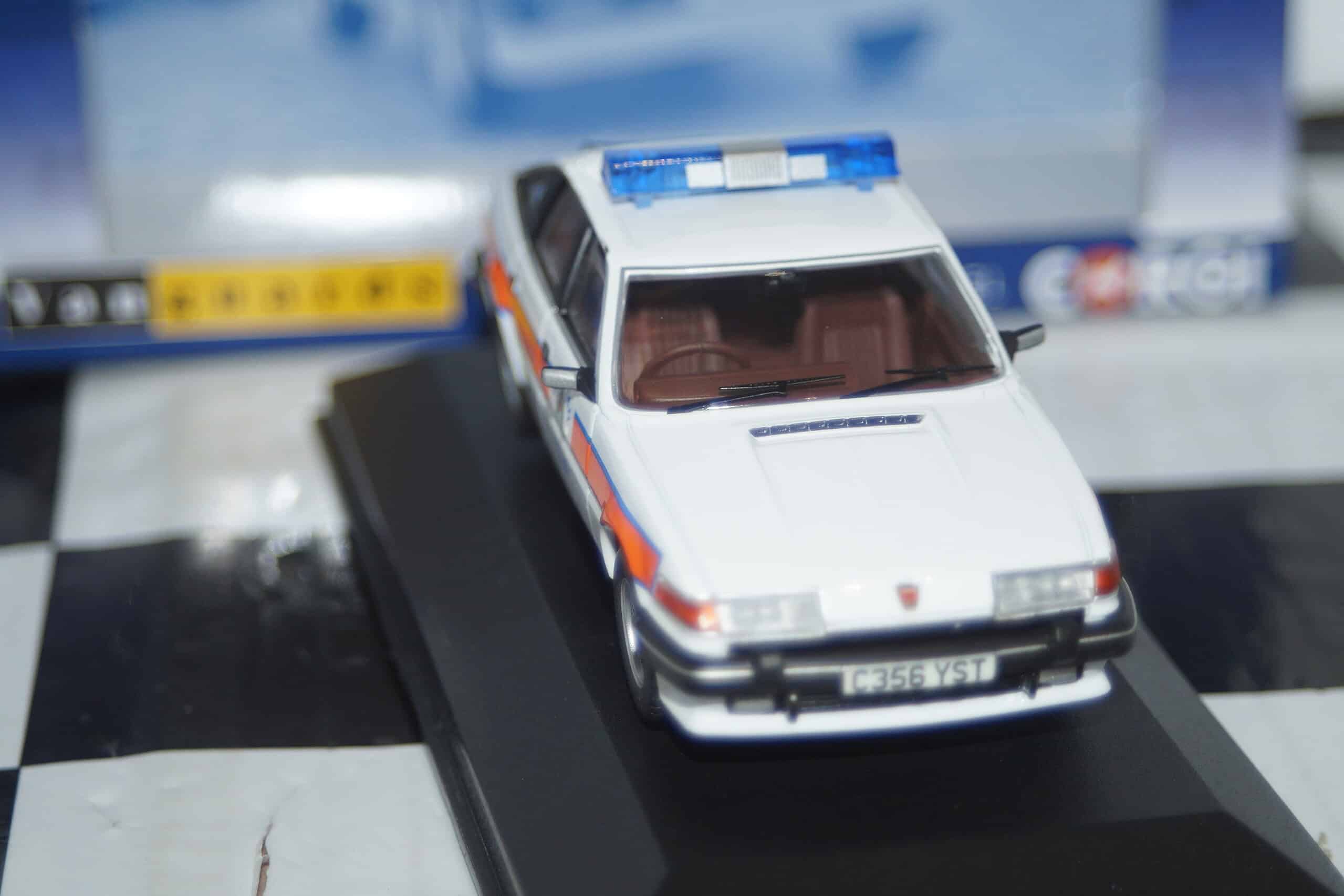 Corgi vanguards rover sd1 vitesse grampian police va09013 1:43