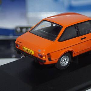 Vanguards corgi ford escort mk2 1600 sport orange 1/43 ref va12617