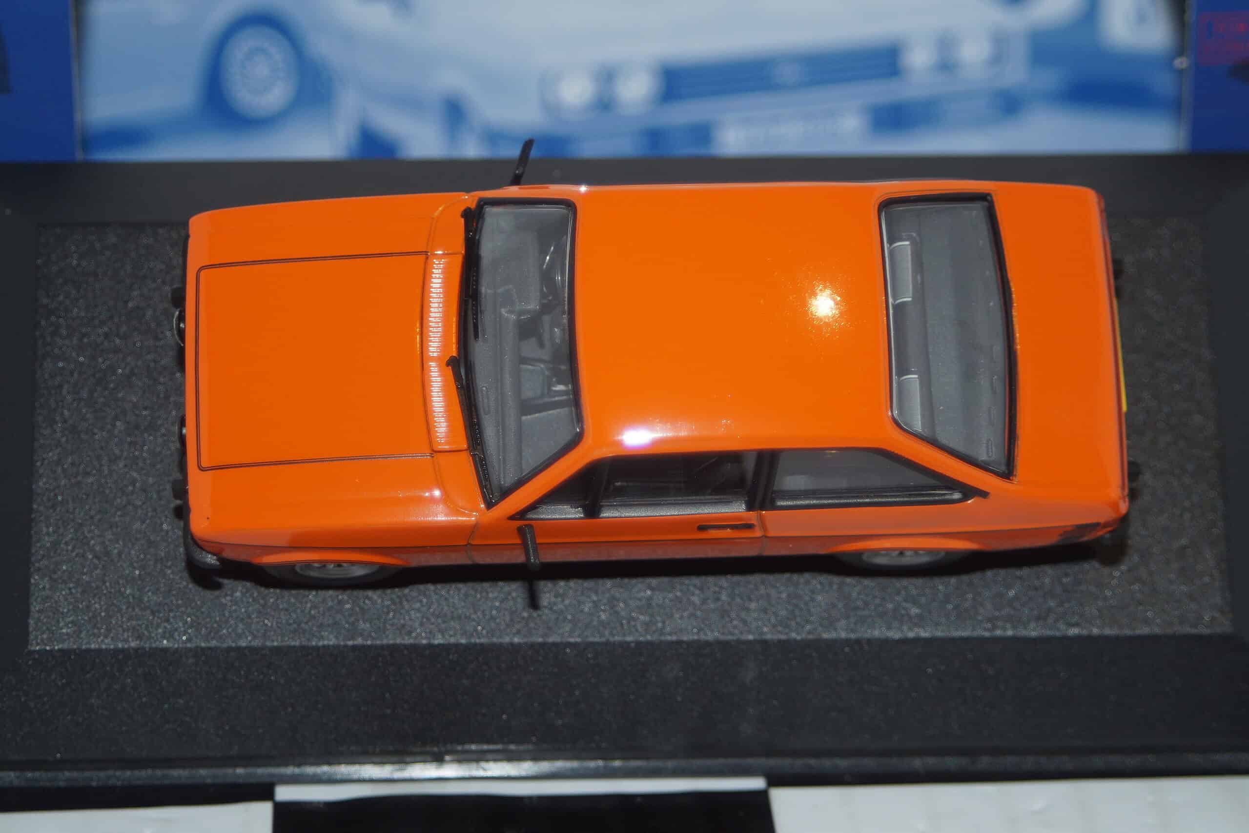 Vanguards corgi ford escort mk2 1600 sport orange 1/43 ref va12617