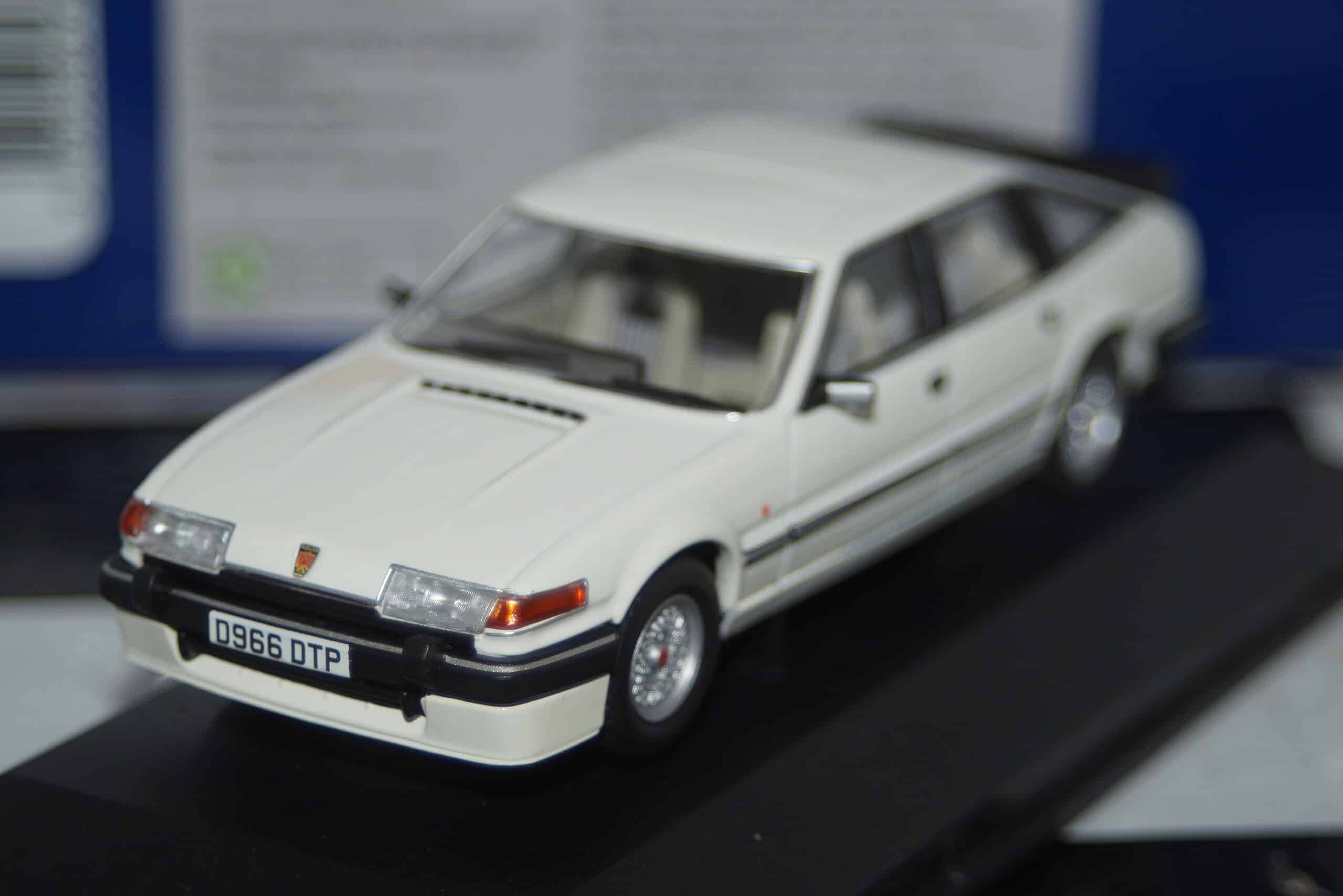 Corgi vanguards rover sd1 vitesse white va09014 1:43