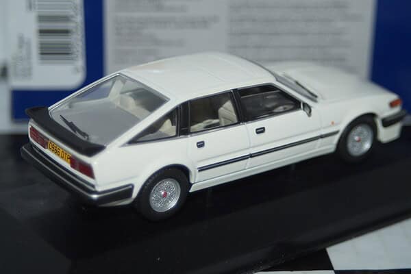 Corgi vanguards rover sd1 vitesse white va09014 1:43