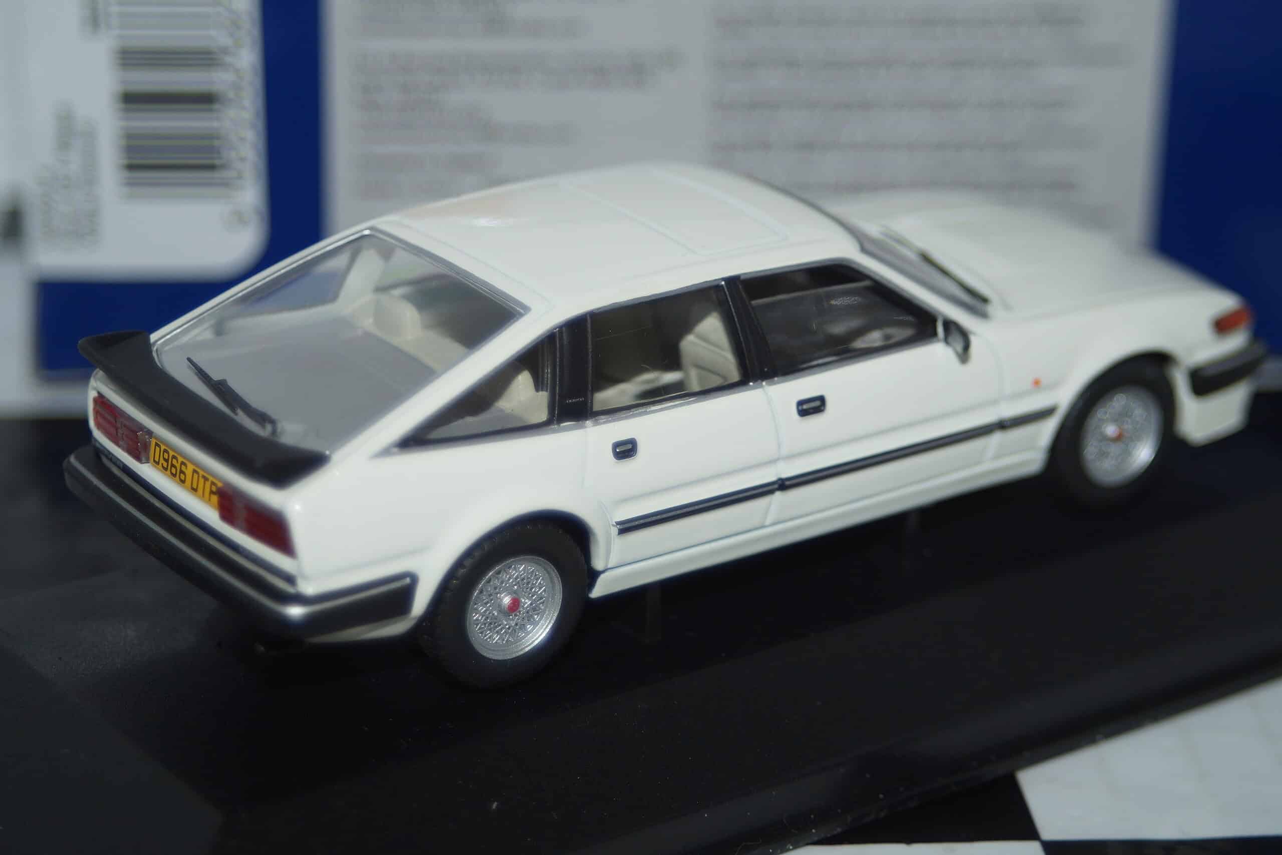 Corgi vanguards rover sd1 vitesse white va09014 1:43
