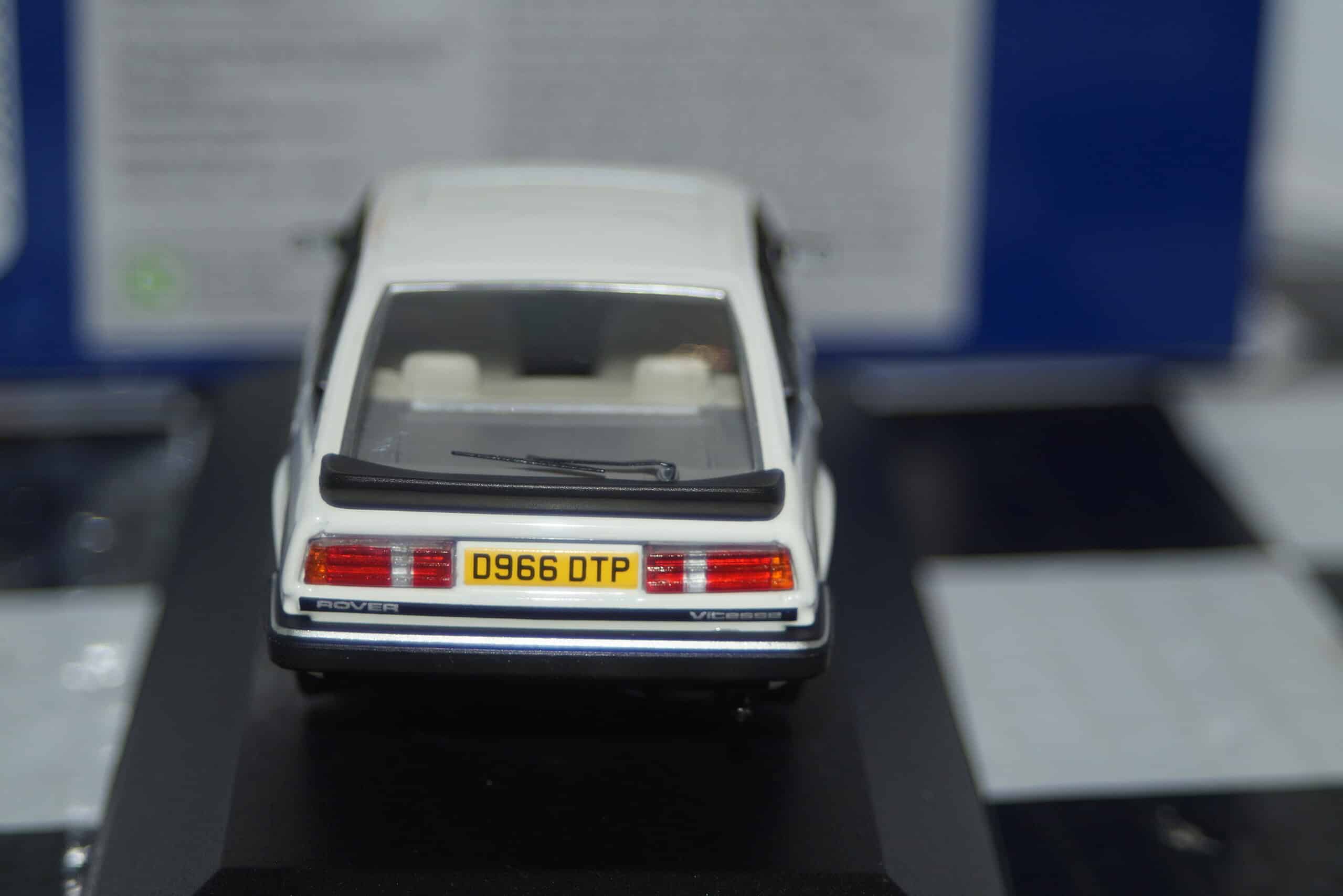 Corgi vanguards rover sd1 vitesse white va09014 1:43