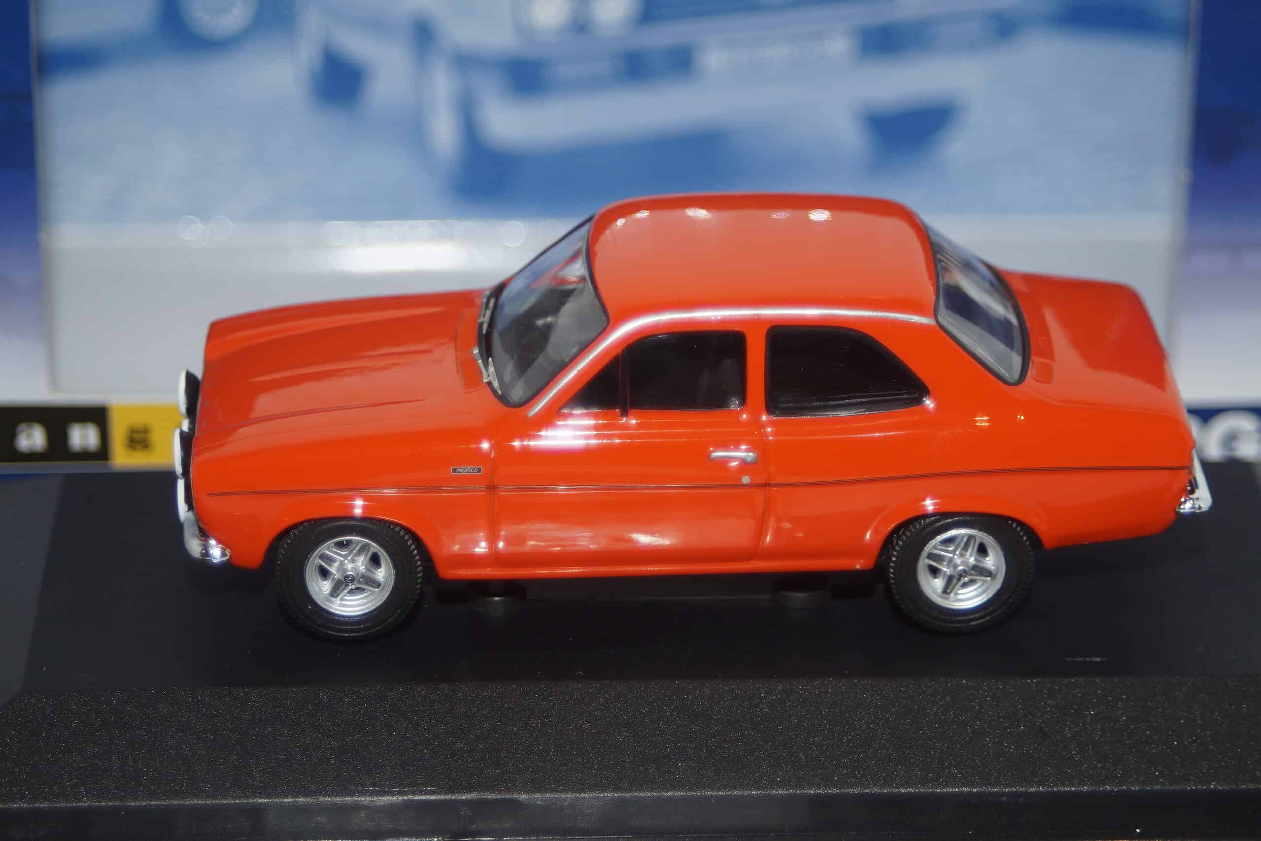 Corgi vanguards ford escort mk1 mexico red ref  va09523 1:43
