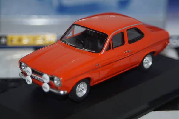 Corgi vanguards ford escort mk1 mexico red ref  va09523 1:43