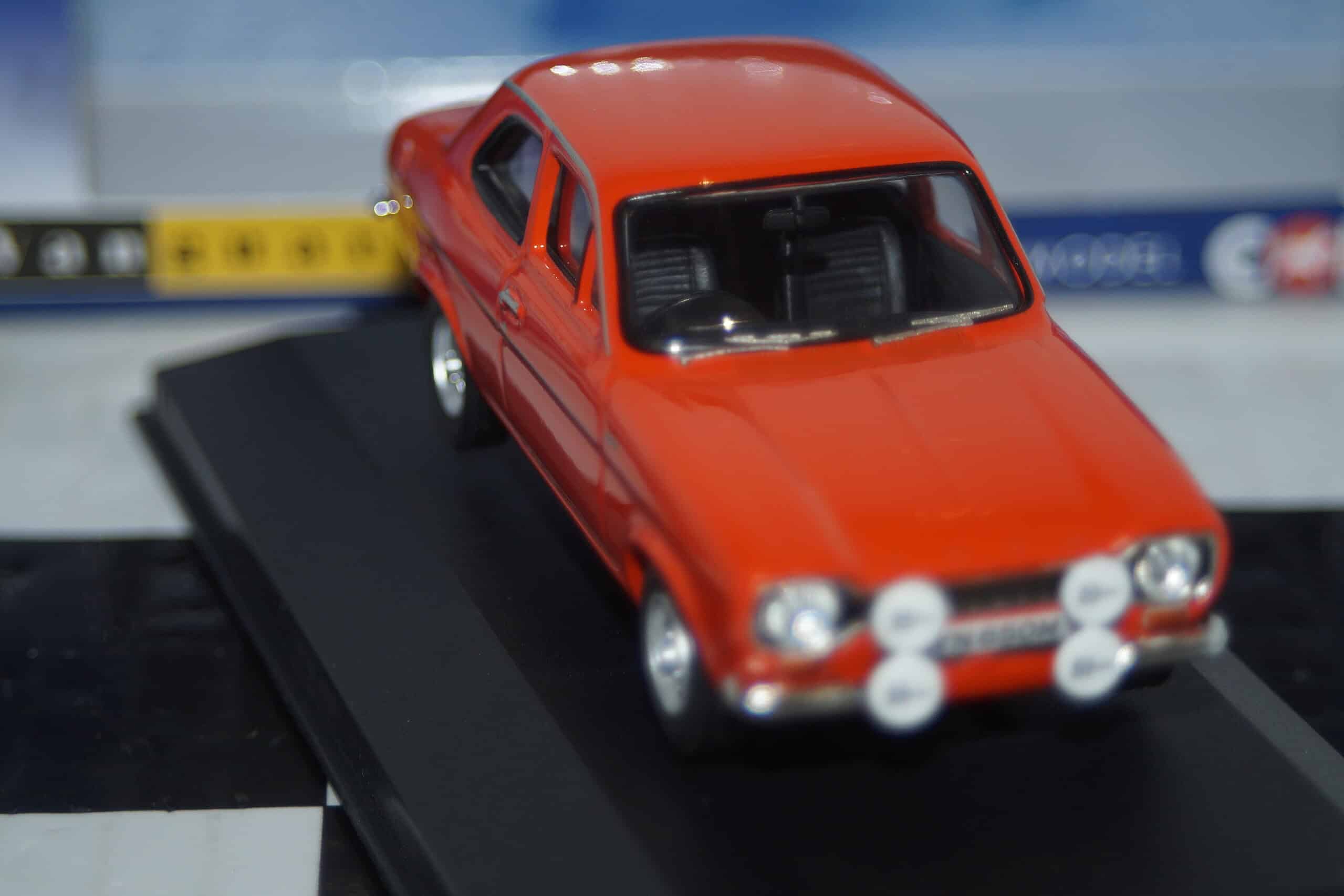 Corgi vanguards ford escort mk1 mexico red ref  va09523 1:43