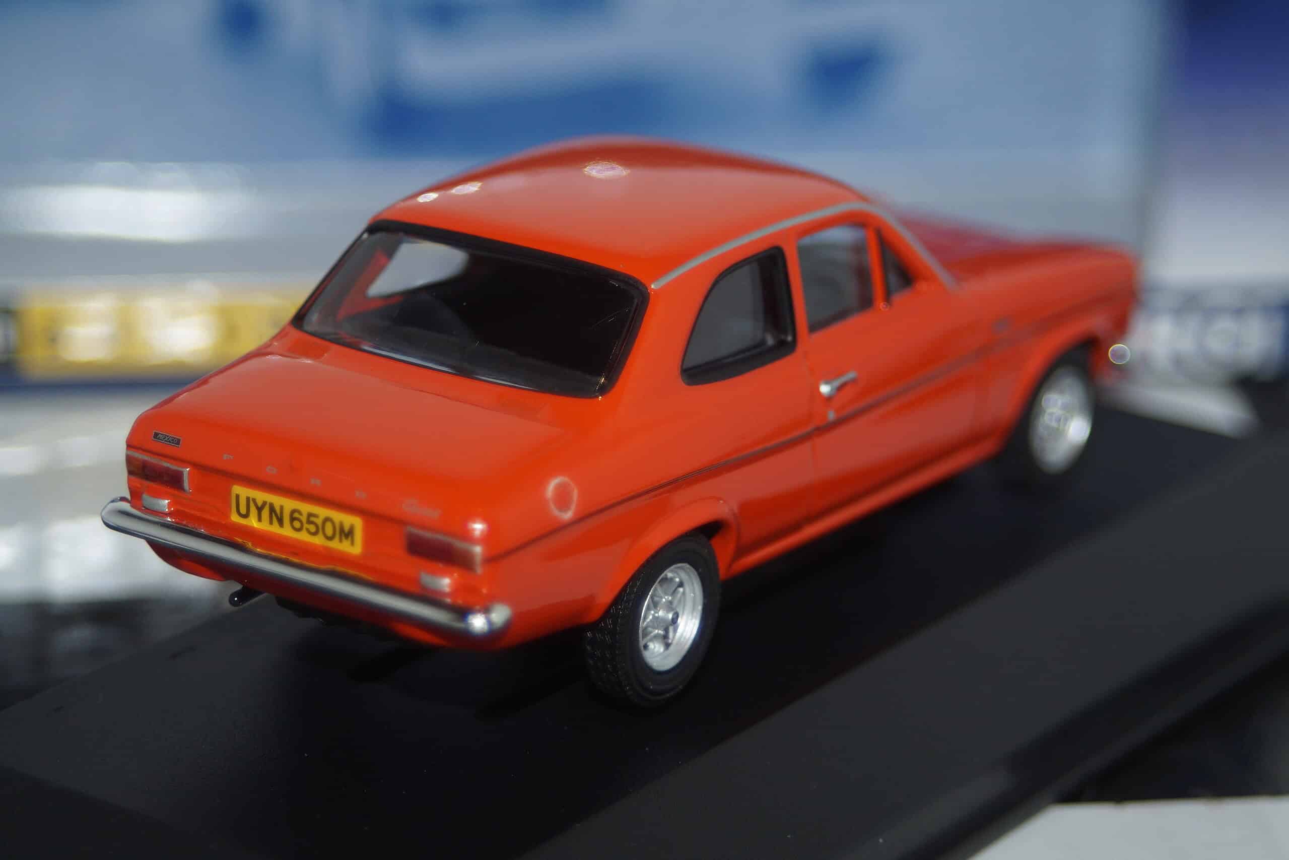 Corgi vanguards ford escort mk1 mexico red ref  va09523 1:43