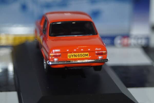 Corgi vanguards ford escort mk1 mexico red ref  va09523 1:43