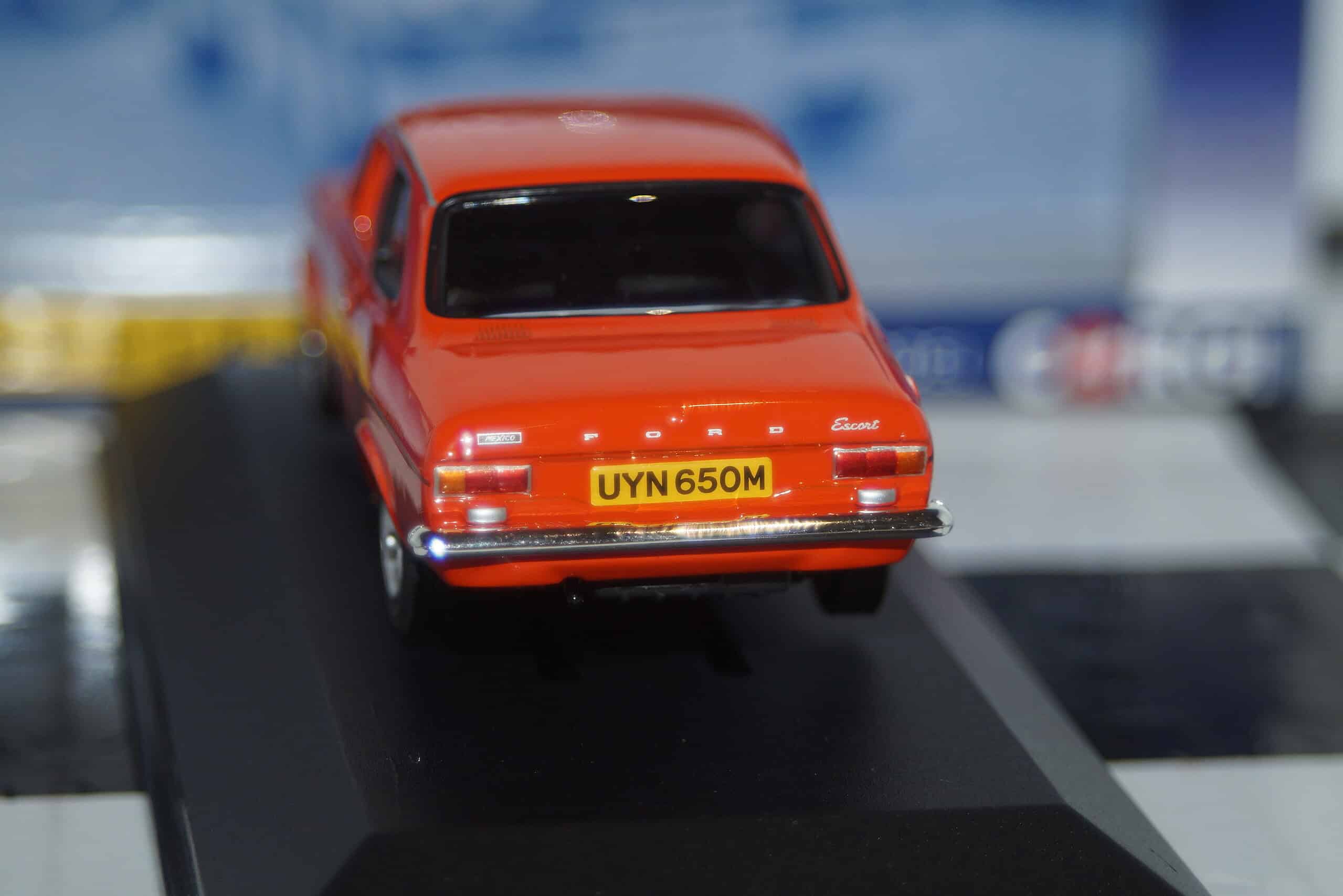 Corgi vanguards ford escort mk1 mexico red ref  va09523 1:43
