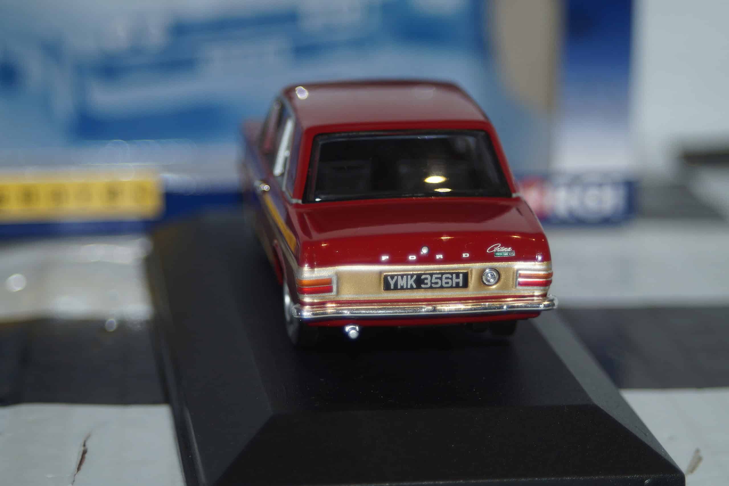 Vanguards ford cortina mk2 twin cam (lotus) va04117 1:43